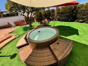 Casa Familiar Alhaurín de la Torre con Jacuzzi